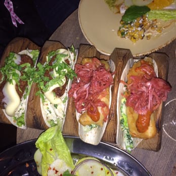 Tacos & Tequila - Beeftacos till vänster och fishtacos till höger - Tex-Mex Near Me - Göteborg, O Tacos & Tequila - Beeftacos till vänster och fishtacos till höger - Tex-Mex Near Me - Göteborg, O