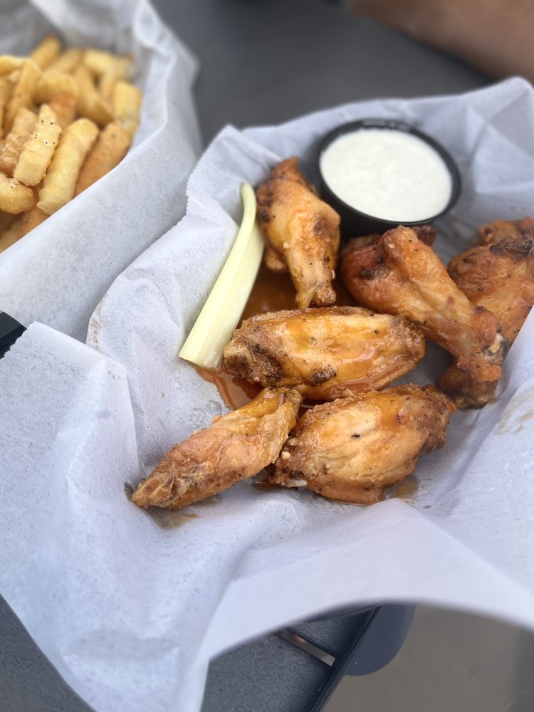 Dockside Restaurant & Bar