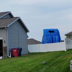 Jumpers 4 You - Your whole neighborhood will see this thing.