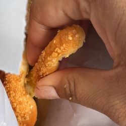 Pretzelmaker - Almond pretzel