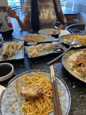 BOS' SiChuan Taste一碟川菜馆 by null