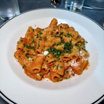 Meat & Potatoes - Rigatoni Alla Vodka - tomato / calabrian chili / onion soubise / cream parmesan - New American Near Me - Pittsburgh, Pennsylvania