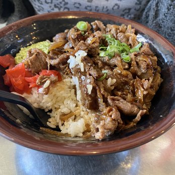 Umaichi Ramen - Sukiyaki Beef Rice Bowl with Peruvian Salsa - Ramen Near Me - Santa Clarita, California Umaichi Ramen - Sukiyaki Beef Rice Bowl with Peruvian Salsa - Ramen Near Me - Santa Clarita, California