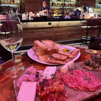 Union 50 - Grand Board (Chef's Choice). - Gastropubs Near Me - Indianapolis, Indiana Union 50 - Grand Board (Chef's Choice). - Gastropubs Near Me - Indianapolis, Indiana