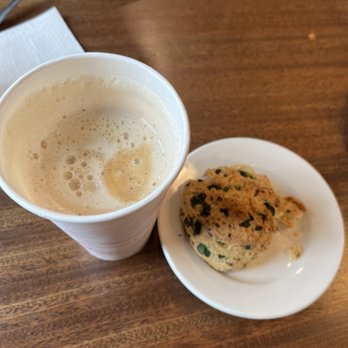 Coffee Grinder - Latte and scone - Coffee & Tea Near Me - Newport, Rhode Island Coffee Grinder - Latte and scone - Coffee & Tea Near Me - Newport, Rhode Island