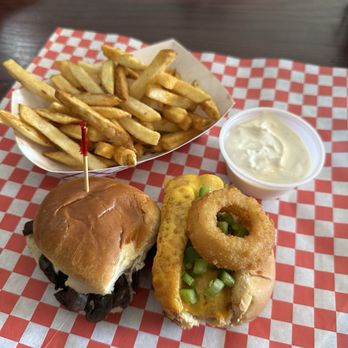 Sly's Sliders and Fries - Comfort Food Near Me - Savannah, Georgia Sly's Sliders and Fries - Comfort Food Near Me - Savannah, Georgia
