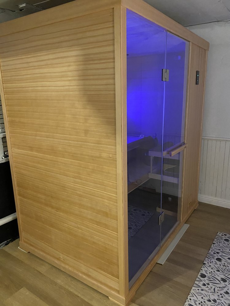 CREEKSIDE HOT TUB & SAUNA Updated August 2024 10 Photos 5981 Main