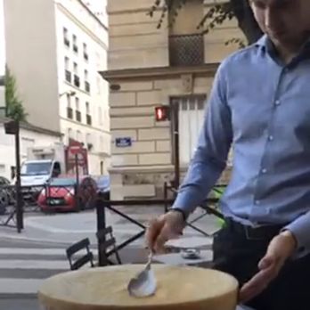 Romantica - Watching him expertly melt my cheese before tossing in the pasta - Italian Near Me - Neuilly-sur-Seine, 92