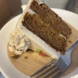 Sweet Elizabeth's Organics - White cake with pumpkin pie filling