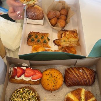 Tous Les Jours - Bakeries Near Me - Overland Park, Kansas Tous Les Jours - Bakeries Near Me - Overland Park, Kansas