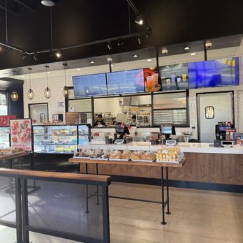 85°C Bakery Cafe-Brea - Bakeries Near Me - Brea, California