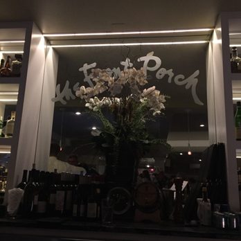 The Front Porch Piano Bar & Restaurant - Upstairs bar - Lounges Near Me - Ogunquit, Maine