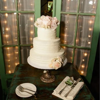 Circa Vintage Rentals - Beautiful backdrop to display our cake - Party Equipment Rentals Near Me - Yucca Valley, California Circa Vintage Rentals - Beautiful backdrop to display our cake - Party Equipment Rentals Near Me - Yucca Valley, California