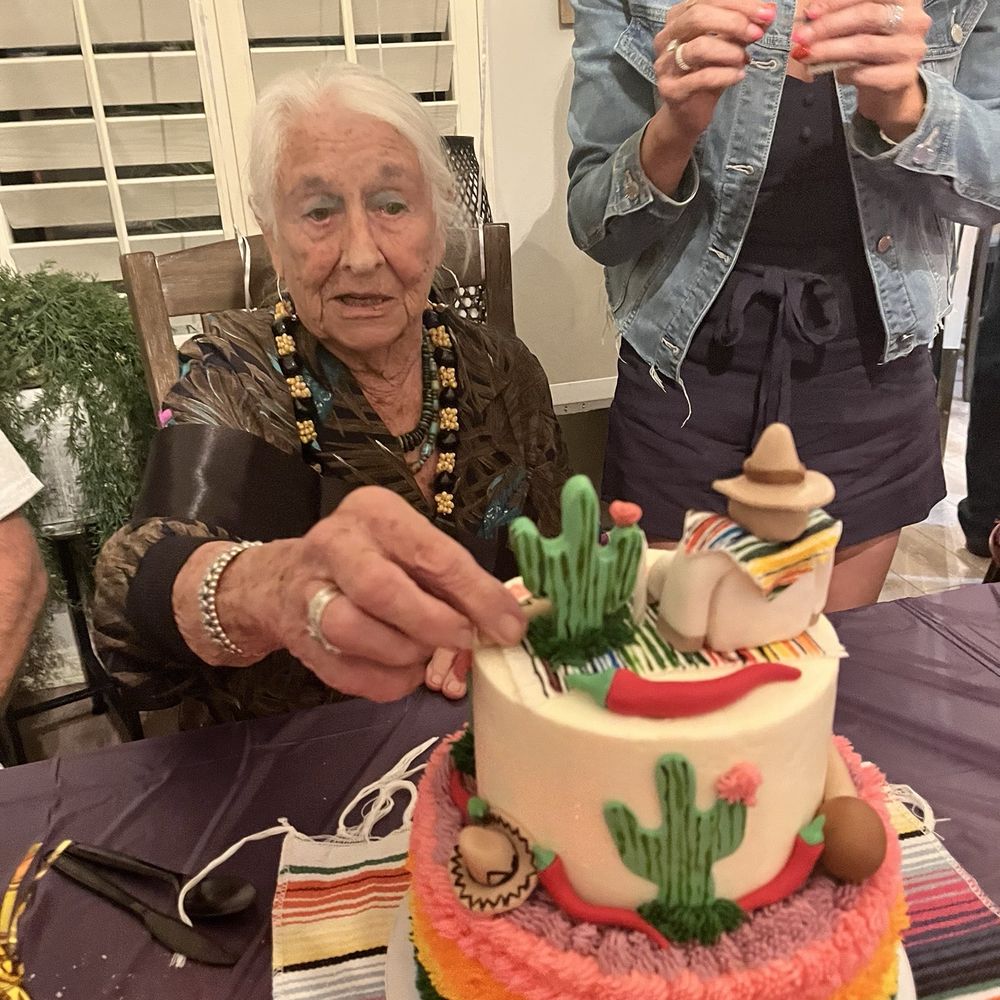 Cakes by Stiggy - Custom Cakes Near Me