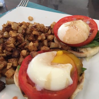 Brunch - Nothing done to tomato, cracked and still partially raw eggs - Breakfast & Brunch Near Me - Milwaukee, Wisconsin Brunch - Nothing done to tomato, cracked and still partially raw eggs - Breakfast & Brunch Near Me - Milwaukee, Wisconsin
