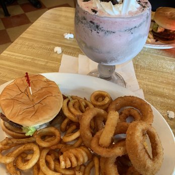 Chuck A Burger Drive-In - Yep - Burgers Near Me - Saint Louis, Missouri Chuck A Burger Drive-In - Yep - Burgers Near Me - Saint Louis, Missouri