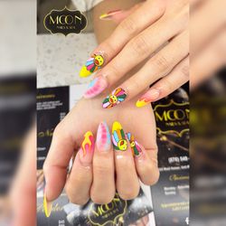 Moon Nails & Spa
