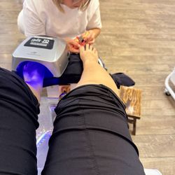 St George Nail - Gel pedicure