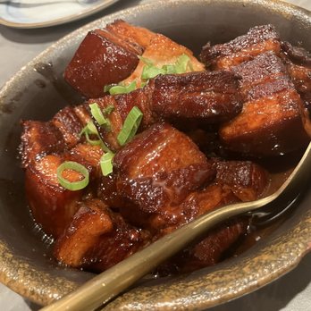 Chi Restaurant & Bar - Braised Pork Belly in Brown Sauce - Szechuan Near Me - New York, New York