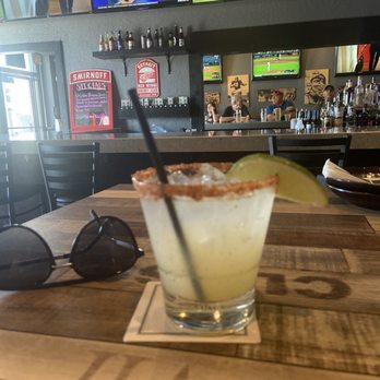 Roundin' 3rd - Skinny Margarita - American Near Me - Long Beach, California
