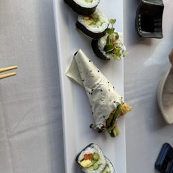 Sushi Fever - Vege roll and  hand roll
