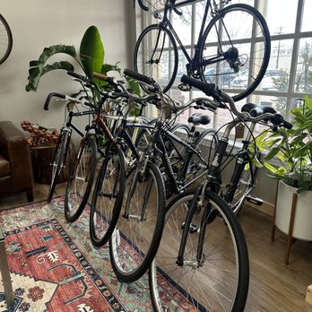 Pedals & Powder - Bike Repair/Maintenance Near Me - Waltham, Massachusetts Pedals & Powder - Bike Repair/Maintenance Near Me - Waltham, Massachusetts