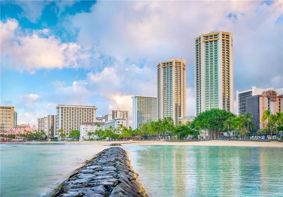 Hyatt Regency Waikiki Beach Resort and Spa by null