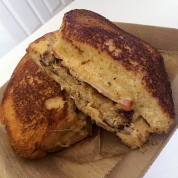Full On Craft Eats & Drinks - Crab Cake Grilled Cheese Sandwich - Bars Near Me - Rockville, Maryland
