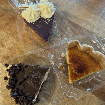 Laurie’s Pie Bar - Ube Pie, Salted Caramel Pie & Creme Brulee Pie - Bakeries Near Me - Long Beach, California