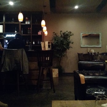 Poured - Wine, Beer & Bubbly - Wine Bars Near Me - Mansfield, Texas