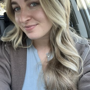 Sheology - My most recent trip to Candice. I simply told her I was missing my blonde, and she totally understood the assignment!!! - Hair Salons Near Me - Costa Mesa, California