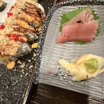 Miyagi - Creamy lobster roll and tuna - Japanese Near Me - Woodfin, North Carolina Miyagi - Creamy lobster roll and tuna - Japanese Near Me - Woodfin, North Carolina