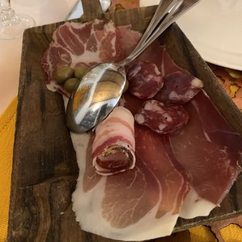 Su Gologone - Meats - Italian Near Me - Oliena, OG