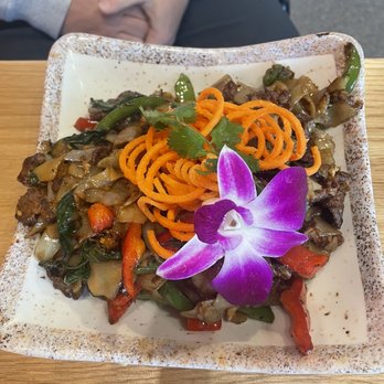 Aloy Thai Eatery-Capitol Hill - Drunken noodles. The beef was excellent. - Thai Near Me - Denver, Colorado