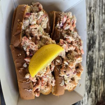 Timoti's Seafood Shak - Twin over-flowing lobster rolls - New American Near Me - Fernandina Beach, Florida Timoti's Seafood Shak - Twin over-flowing lobster rolls - New American Near Me - Fernandina Beach, Florida