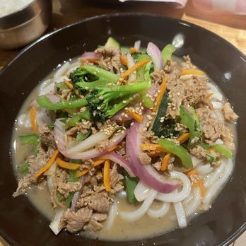 Sunberry Restaurant and Bar - Udon noddle stir fry with bulgogi - Cafes Near Me - Hartford, Connecticut Sunberry Restaurant and Bar - Udon noddle stir fry with bulgogi - Cafes Near Me - Hartford, Connecticut