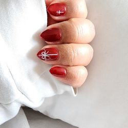 ToBe Nails & Spa - Christmas ready. Nails by Nancy. The staff can also do this.