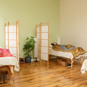 Harlem Chi Community Acupuncture - Community Treatment Room - Acupuncture Near Me - New York, New York Harlem Chi Community Acupuncture - Community Treatment Room - Acupuncture Near Me - New York, New York