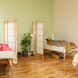 Harlem Chi Community Acupuncture - Community Treatment Room
