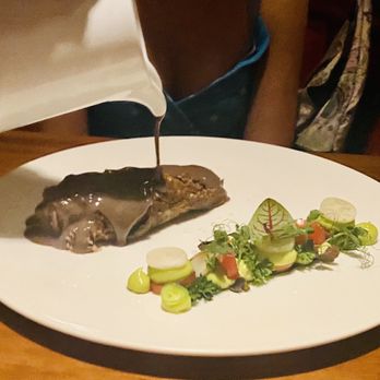 KUUK - Braised rib: beef rib in bean sauce, cochinita pibil (cooked in the ground) juices, avocado and radish - Yucatan Near Me - Mérida, YUC
