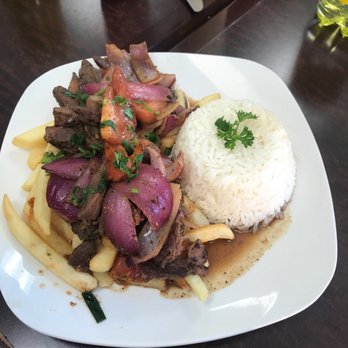 Parritas - Lomo saltado - Peruvian Near Me - Fairfax, Virginia