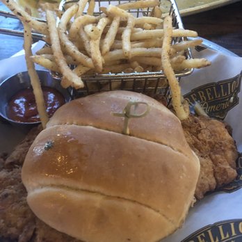 Mash'D - Chicken sandwich - New American Near Me - Frisco, Texas