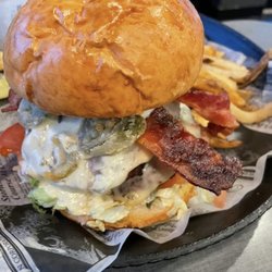 Features Sports Bar & Grill