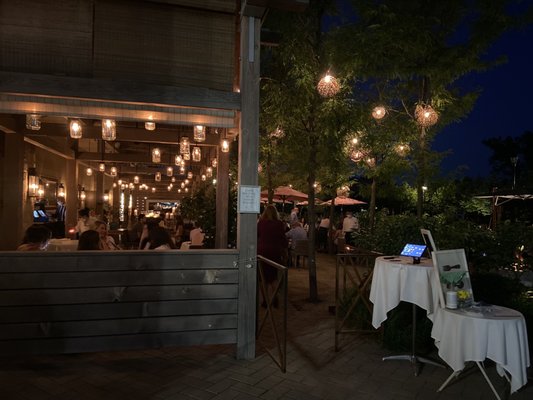 ARTISAN RESTAURANT - 407 Photos & 178 Reviews - 1 Memorial Rd, West