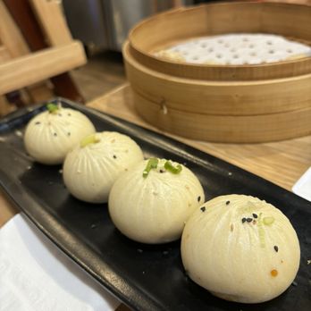 Dough Zone Dumpling House - pan fried dumplings. pan fried where? there's no brown on the bottom - Dim Sum Near Me - San Jose, California