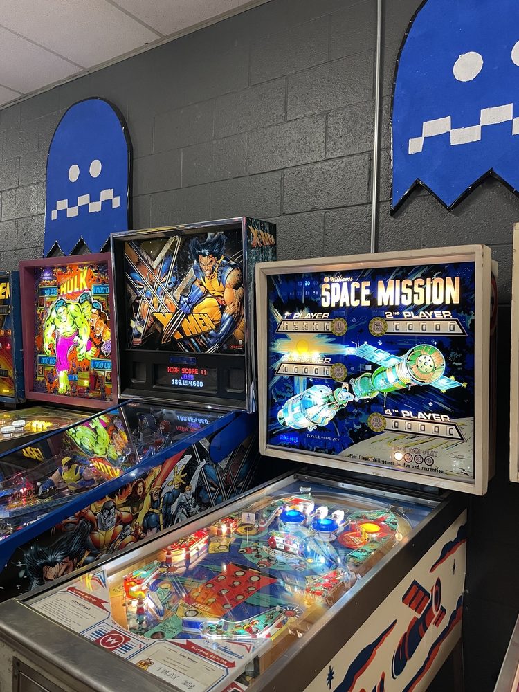 ZIA COMICS Updated July 2024 13 Photos & 19 Reviews 125 N Main St