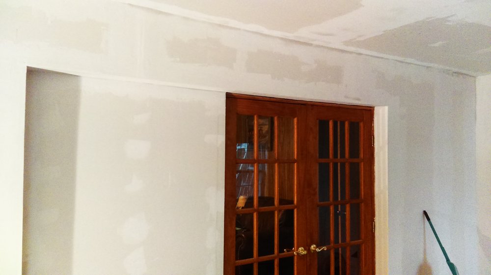 Slide of Bearded Guy Contracting