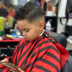 Dominican Power Barber Shop - La universidad del corte