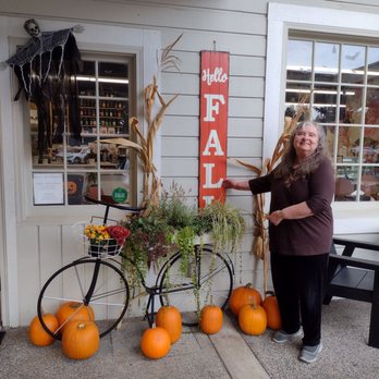 Lux Sucre Desserts - Season ready - Desserts Near Me - Wilsonville, Oregon