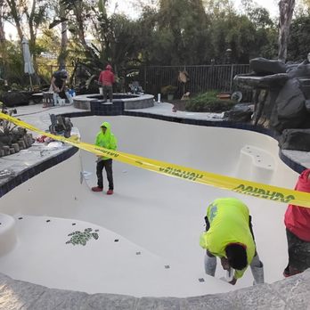 Roberto's Pool Service and Repair - Pool & Hot Tub Service Near Me - orange, California Roberto's Pool Service and Repair - Pool & Hot Tub Service Near Me - orange, California